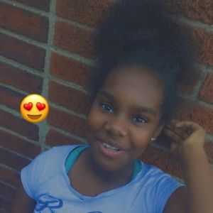 Meet your Posher, Kadasia